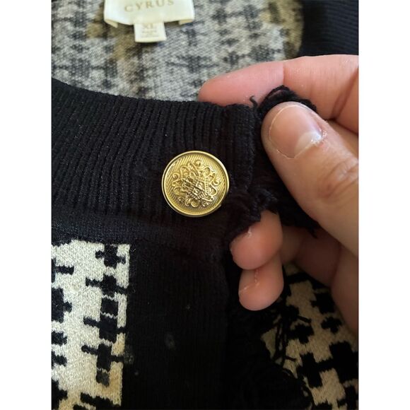 Cyrus Women's XL Black Check Knit Cardigan Sweater - Picture 3 of 10